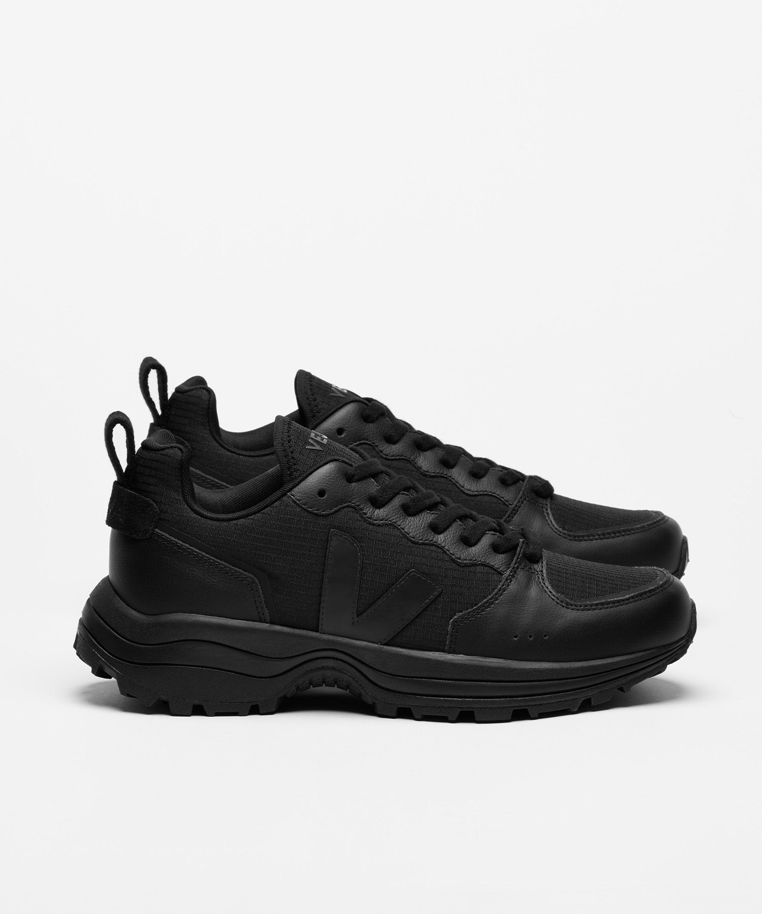 VEJA（ヴェジャ）】 VENTURI 新品