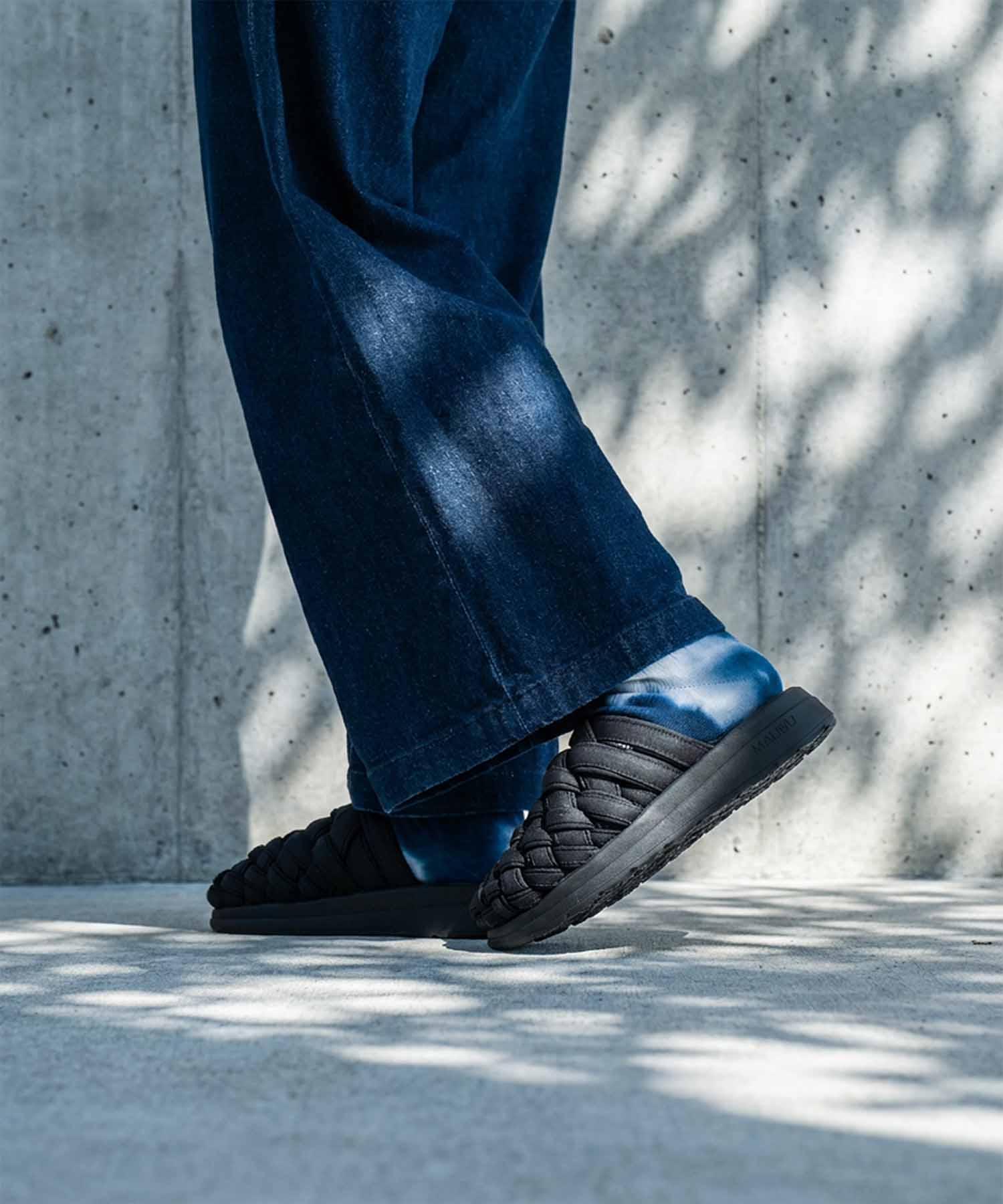 COLONY LX