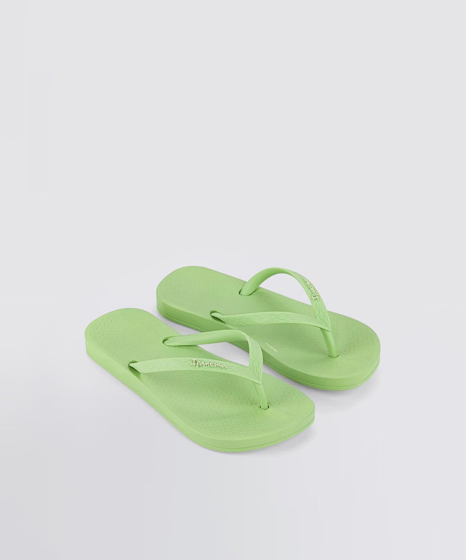 【50％OFF】Ipanema ANATOMIC COLORS KIDS