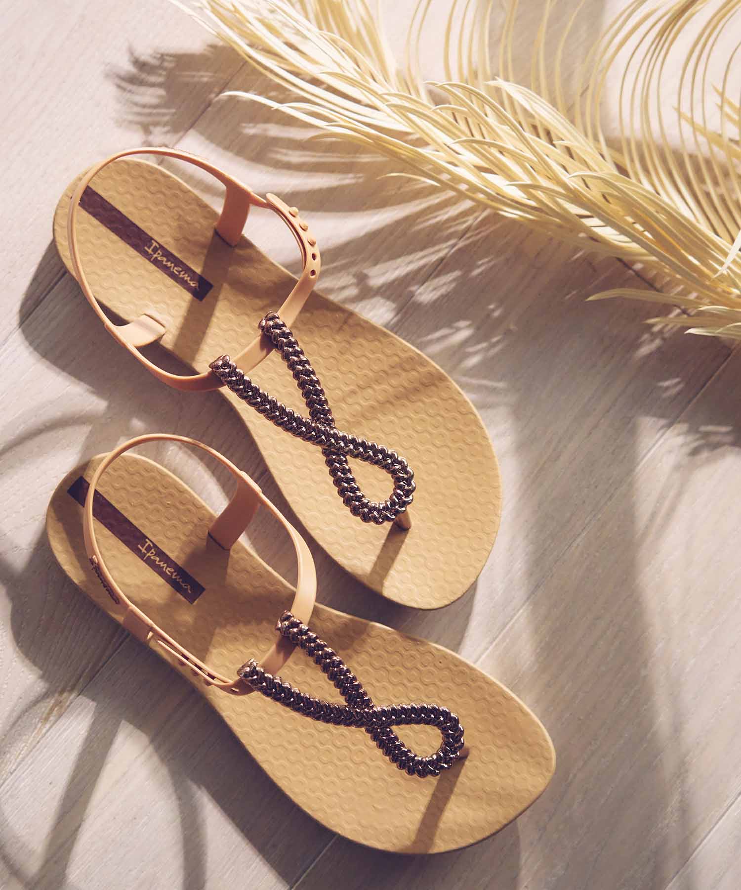 【50%OFF】Ipanema CLASS TWIST SANDAL