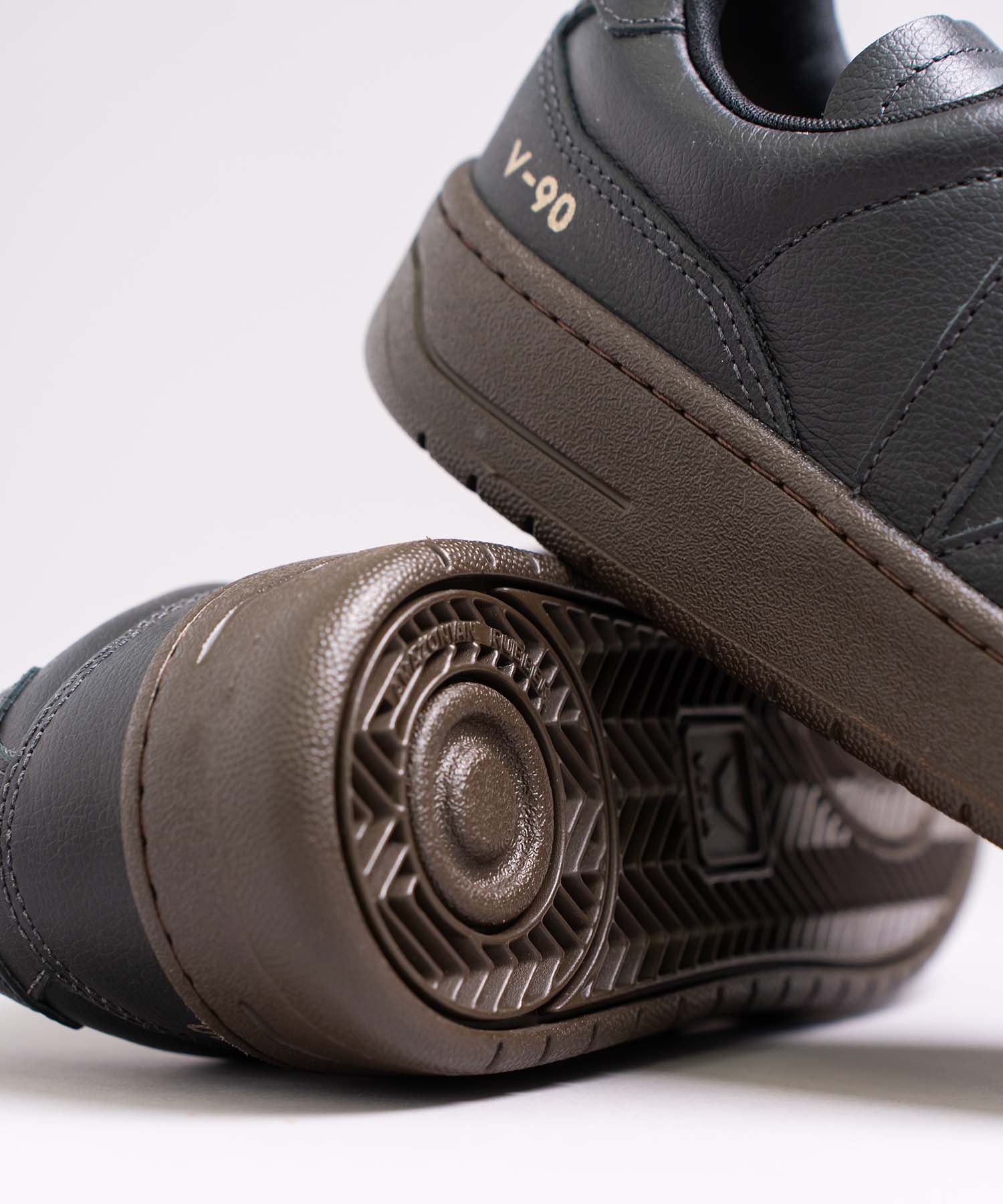 V-90【25FW NEW】